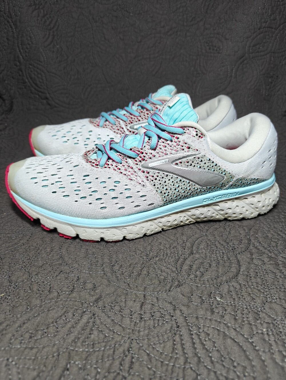 Brooks Women's Glycerin 16  running White Blue Pink Athletic Shoes Size 11.5